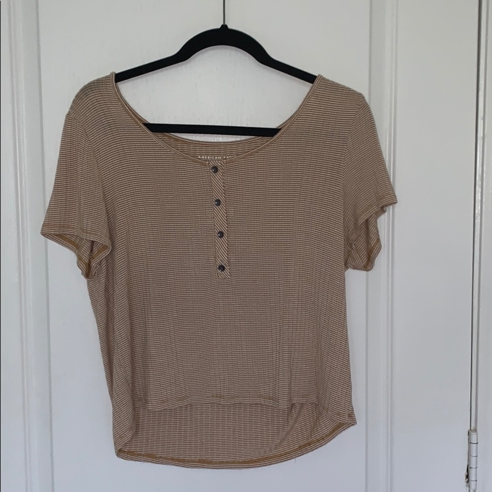 American Eagle tee